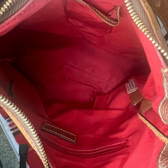 Dooney and Burke Brown Leather Shoulder Bag - Picture 4 of 8